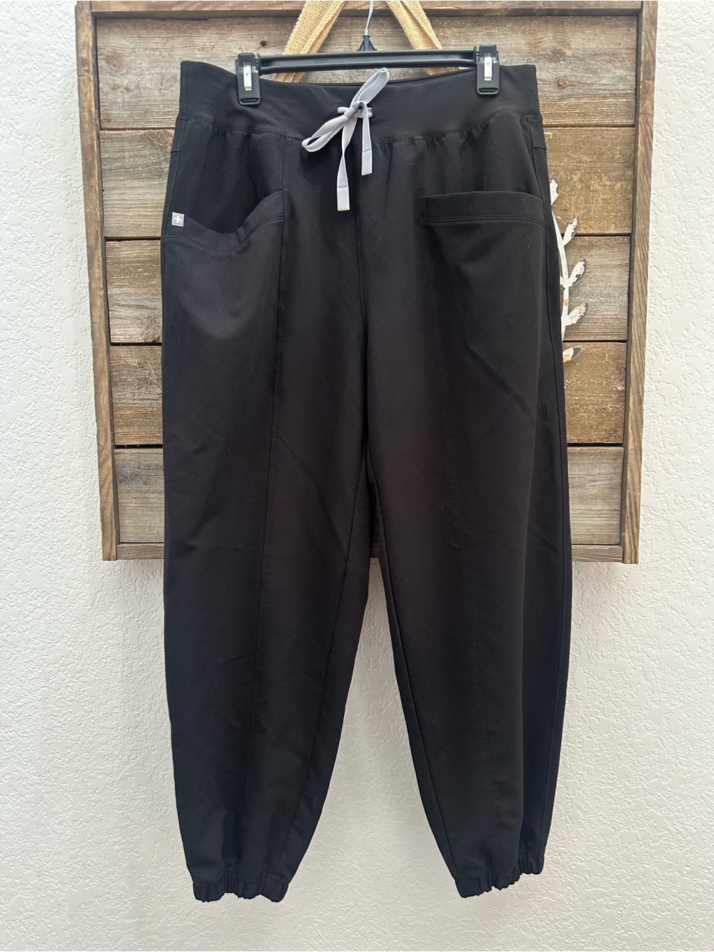 Figs Black Drawstring Jogger Scrub Pants ladies size large